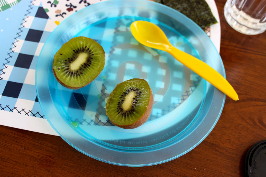 How to eat a kiwi if you're a kiwi A Blog Abroad